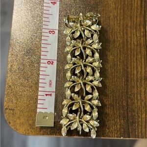 Gold Leaf Design Bracelet